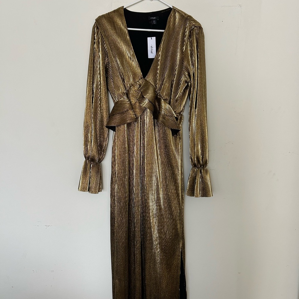 Elegant Gold Long Sleeve Dress - Nastygal